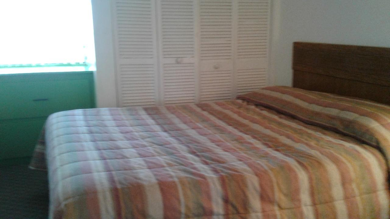 Beach Island Resort Cocoa Beach Extérieur photo