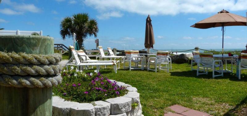 Beach Island Resort Cocoa Beach Extérieur photo