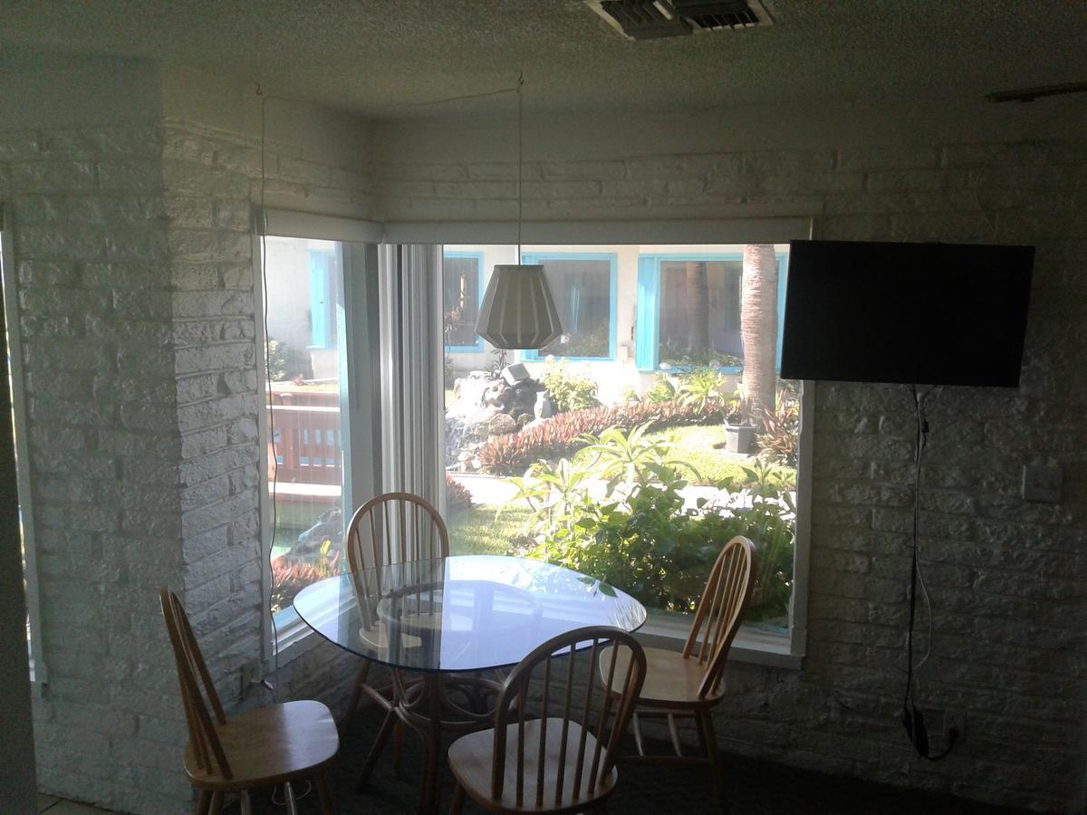 Beach Island Resort Cocoa Beach Extérieur photo