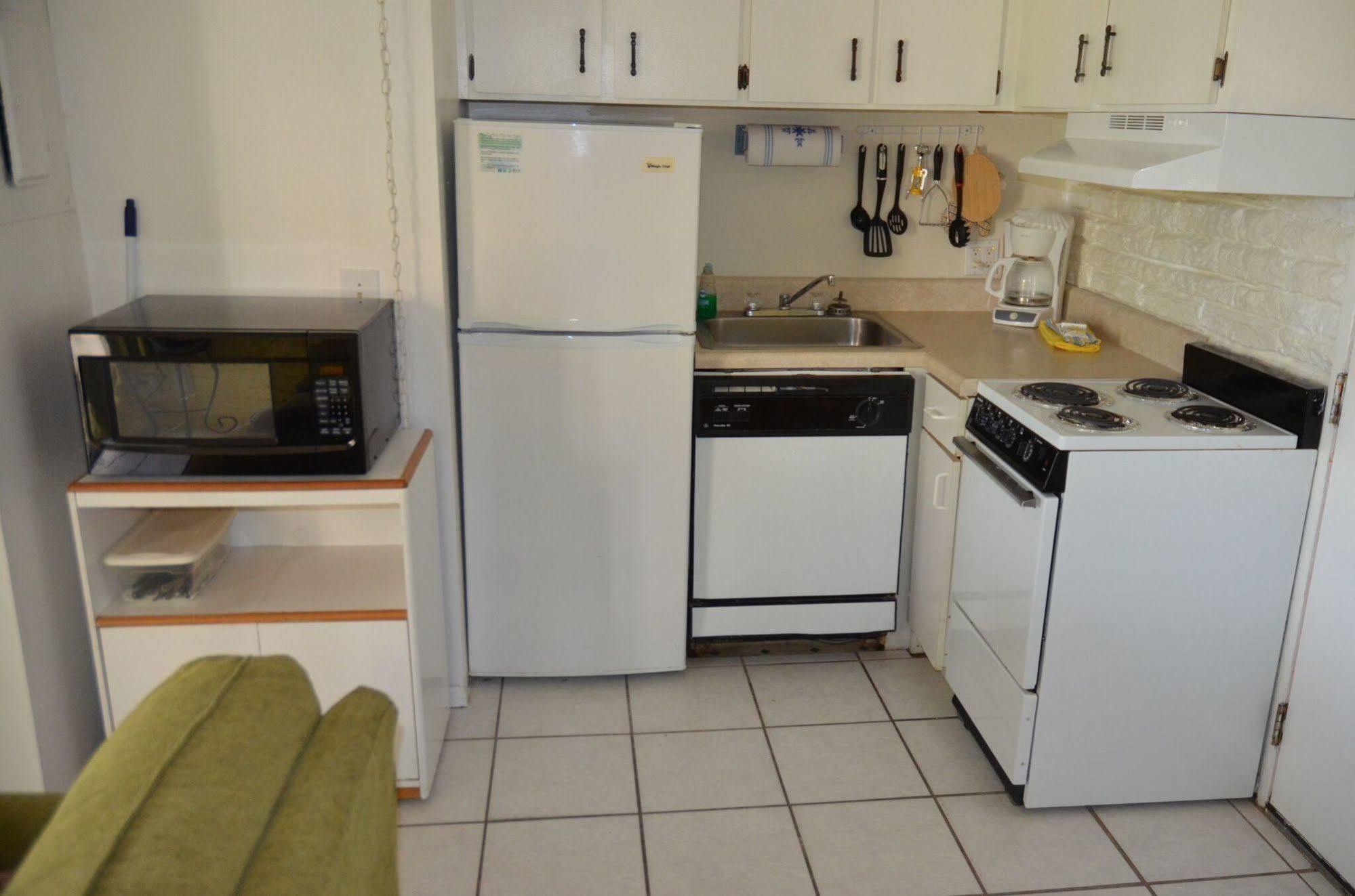 Beach Island Resort Cocoa Beach Extérieur photo
