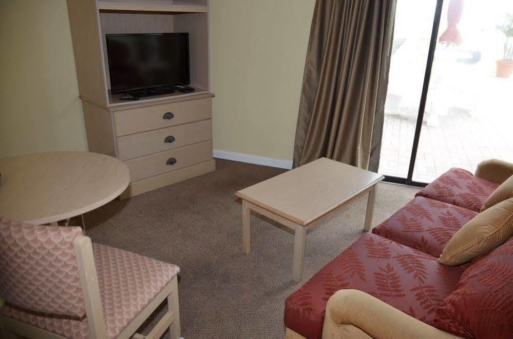 Beach Island Resort Cocoa Beach Extérieur photo