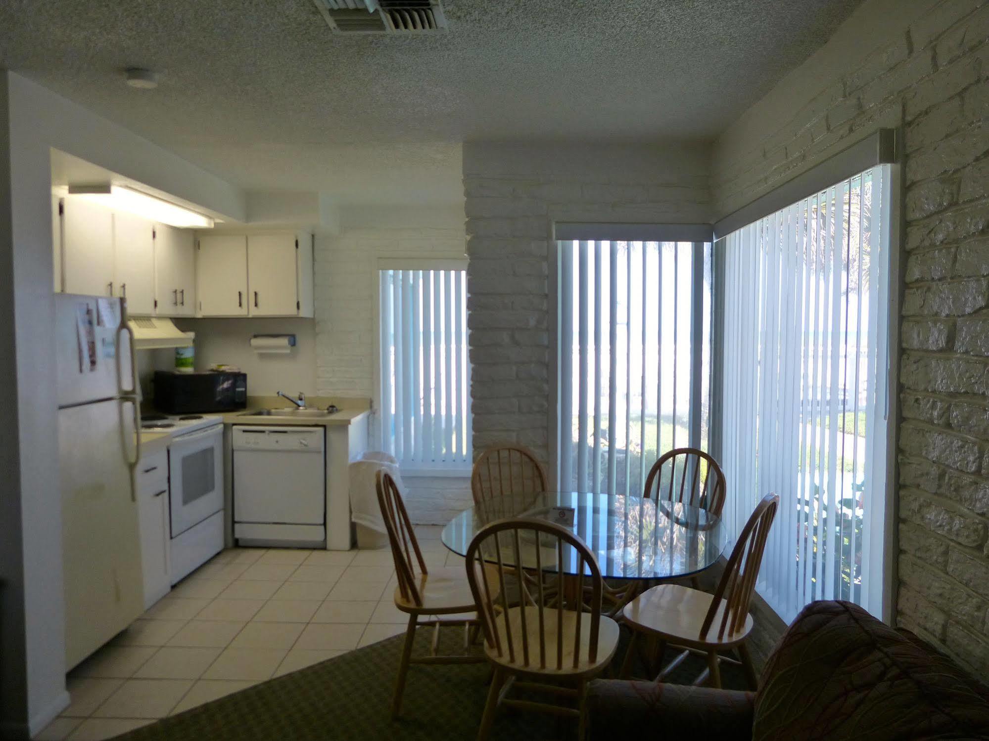 Beach Island Resort Cocoa Beach Extérieur photo