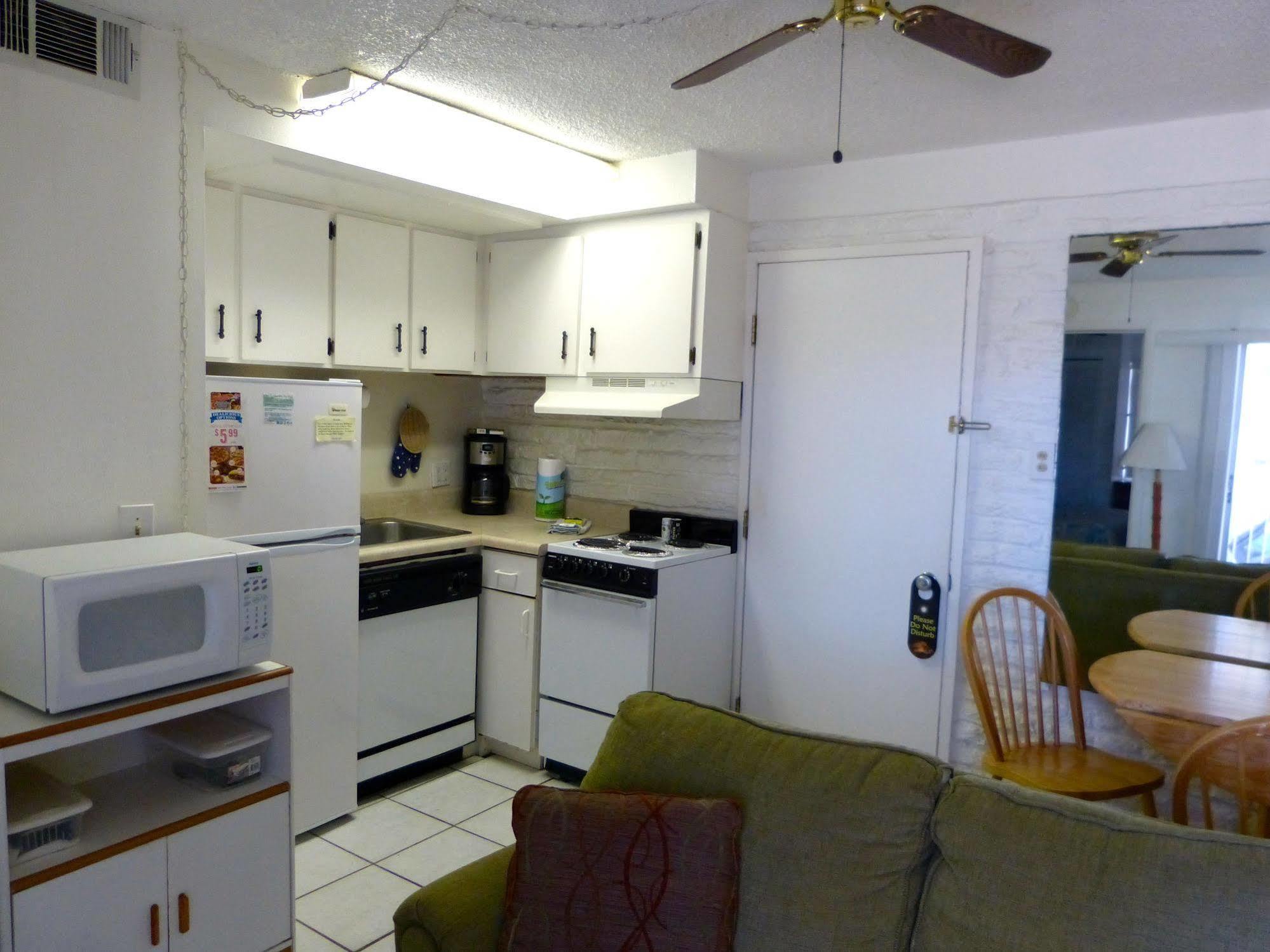 Beach Island Resort Cocoa Beach Extérieur photo