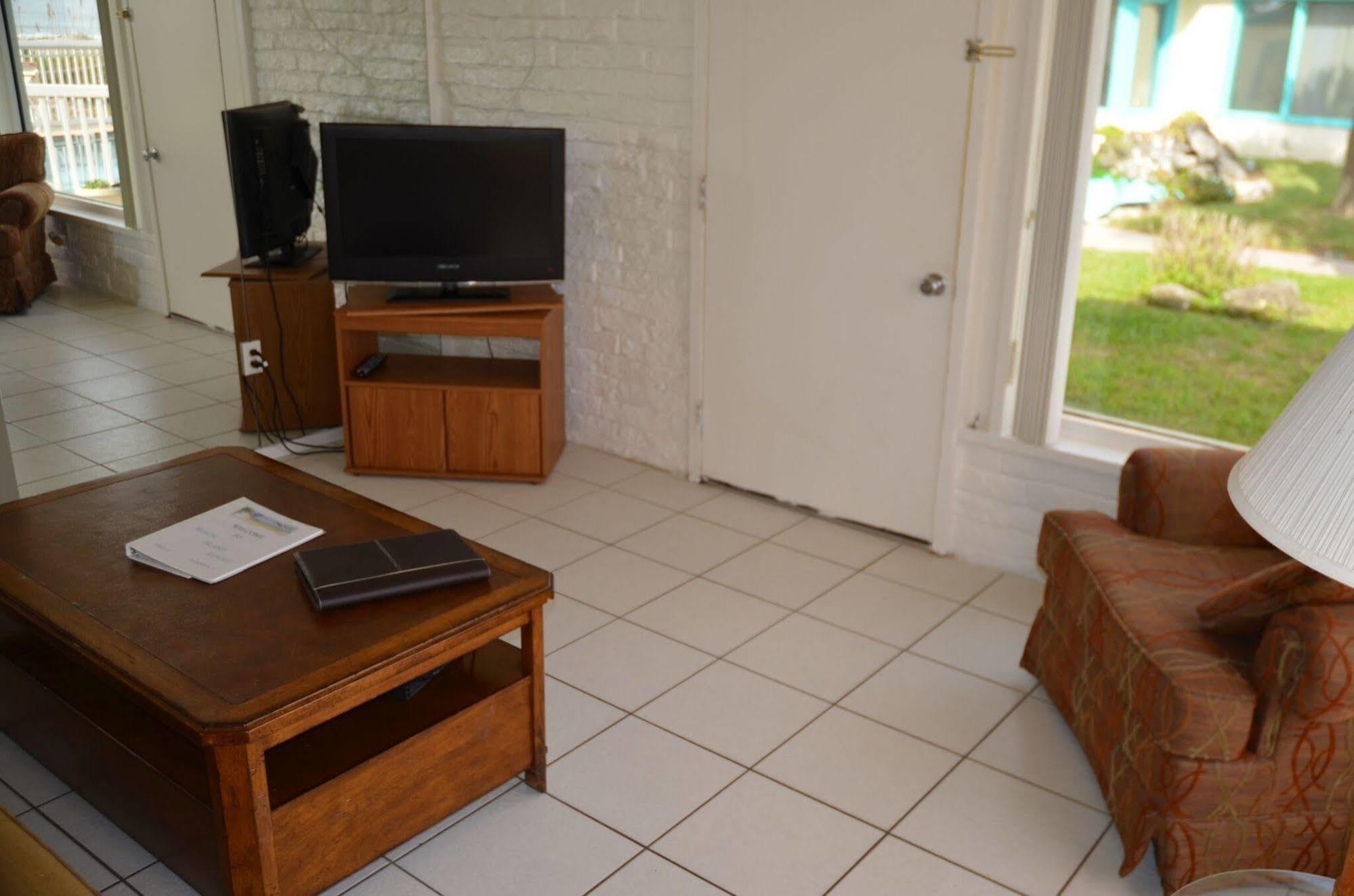 Beach Island Resort Cocoa Beach Extérieur photo