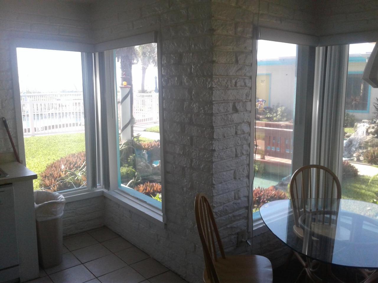 Beach Island Resort Cocoa Beach Extérieur photo